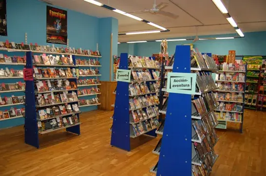 videoclub alquiler de peliculas y videjuegos antiguos