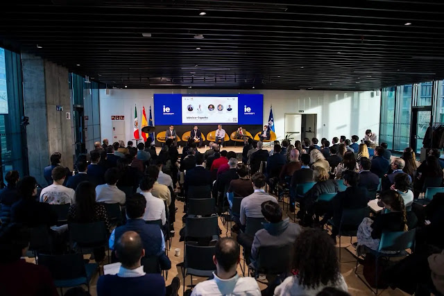 ponencia centrada en las relaciones comerciales bilaterales, bajo el título México–España: Claves para invertir y hacer negocio