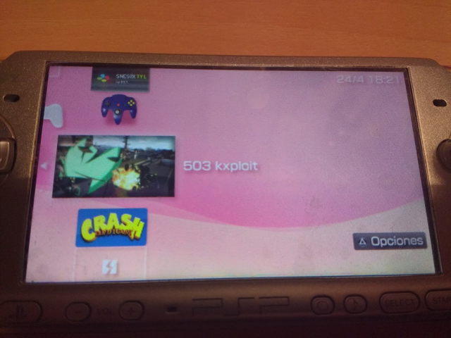 PSP modelo 3004 slim con xploit ChickHEN 2 instalado