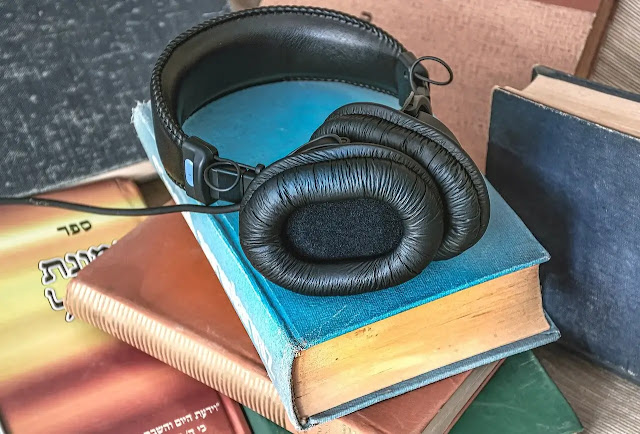 escuchar audiolibros en el trabajo