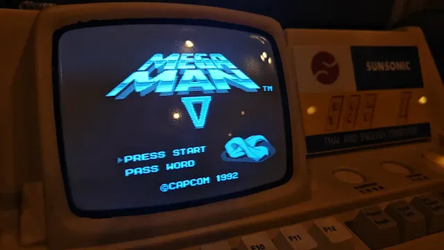 sunsonic 986-ii mini crt famicom clone